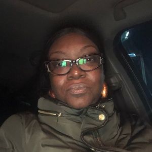 Meet your Posher, Schamika